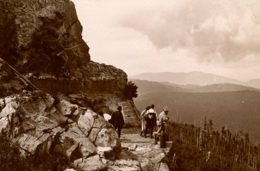  Besucher auf dem Hartmannswillerkopf - Coll. Florian Hensel