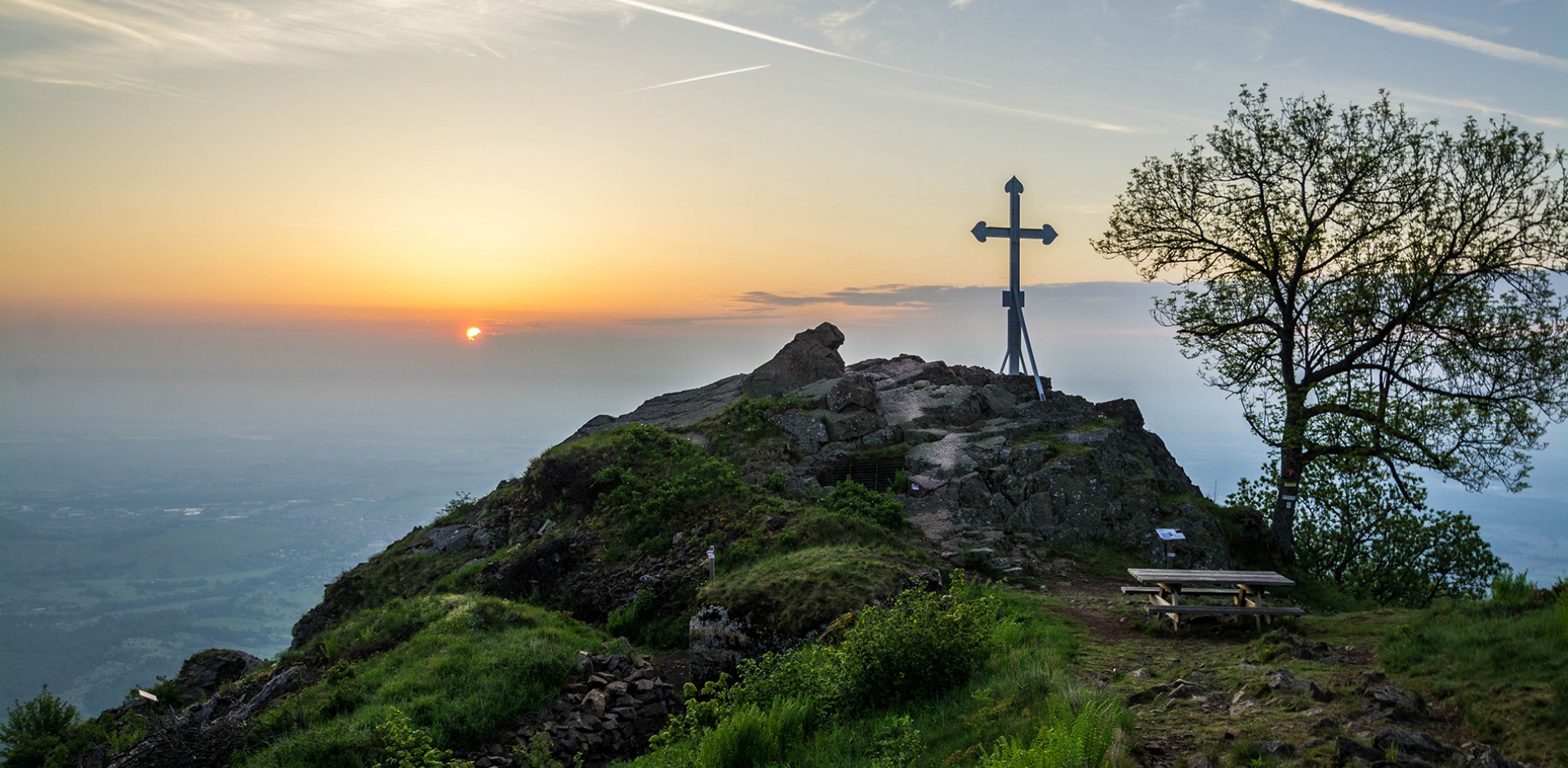Kreuz der Freiwilligen aus dem Haut-Rhin auf dem Aussichtsfelsen
